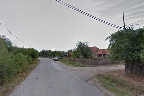 nu sinh romania phi tang con so sinh - 4