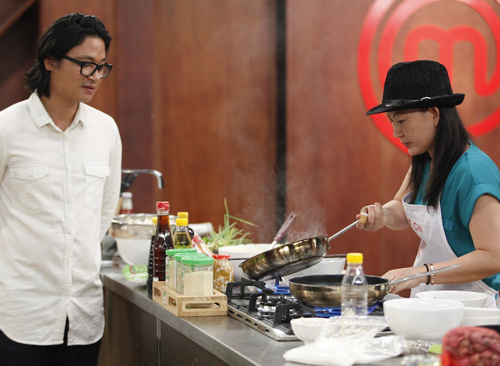 minh nhat bat ngo but pha, thu thuy chia tay vua dau bep - 1