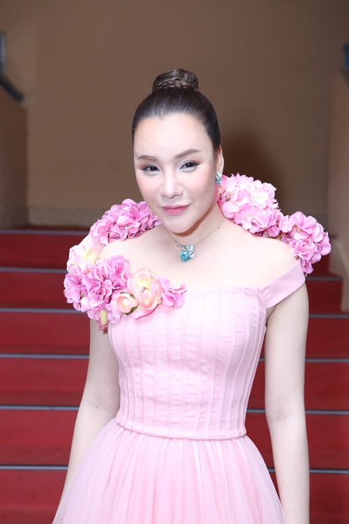 mai phuong thuy mac "vay cu" van noi ban bat - 5