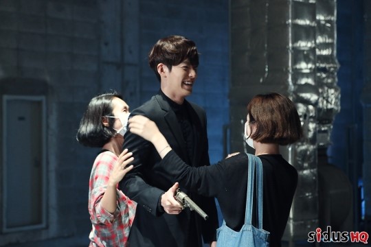 kim woo bin dep trai "chet nguoi" trong phim moi - 4