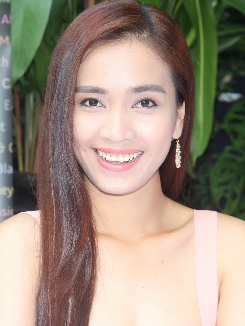 “hotboy noi loan” tinh tu om eo ai phuong - 7