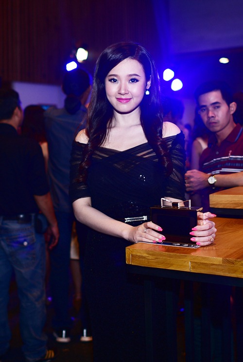 elle show: my nhan ho chung muc - goi cam khon luong - 9