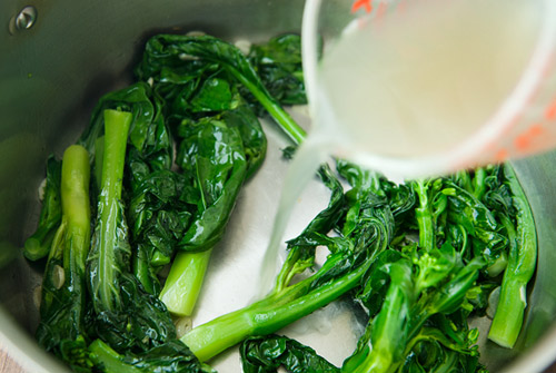 ngong cai xao toi an kem dau hao - 7