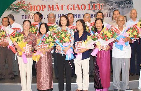 buoi tri an thay co hiem co - 1