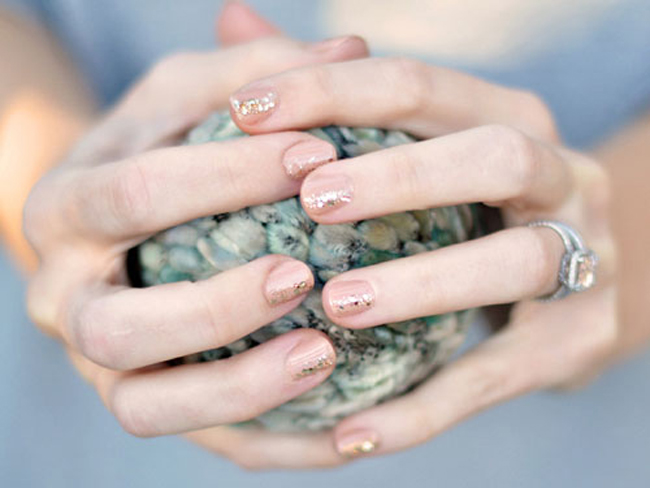 Những mẫu nail tuyệt đẹp cho cô dâu nổi bật trong đám cưới