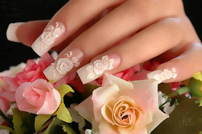 Những mẫu nail tuyệt đẹp cho cô dâu nổi bật trong đám cưới