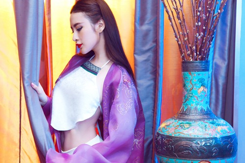 angela phuong trinh goi cam kho cuong voi ao yem - 9