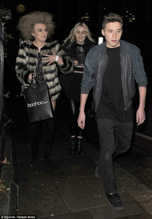 brooklyn beckham lan dau lo dien sau tai nan xe hoi - 1