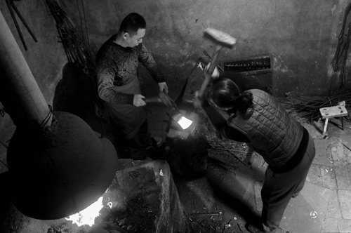 Hạnh phúc ngọt ngào của đôi vợ chồng rèn sắt - 2