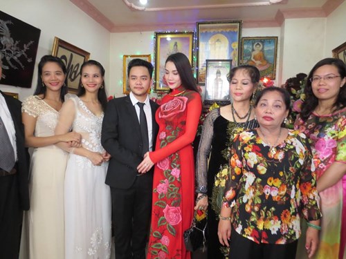 5 sao viet lang le an hoi, ket hon trong nam 2014 - 7