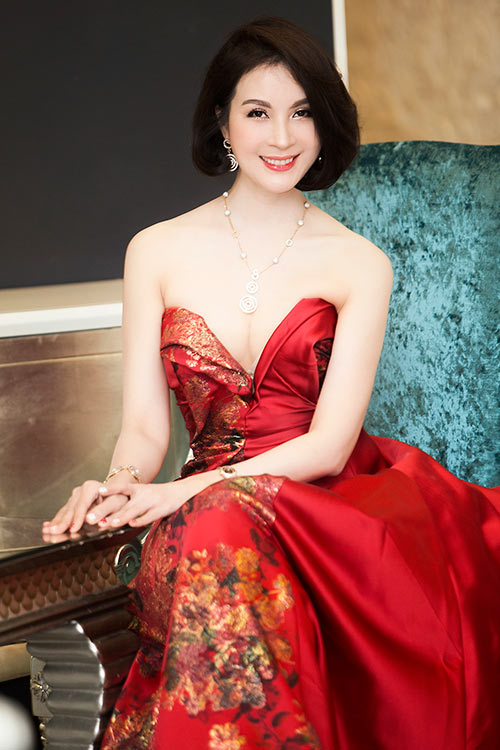 hh ky duyen, mc thanh mai xinh dep ngo ngang - 15