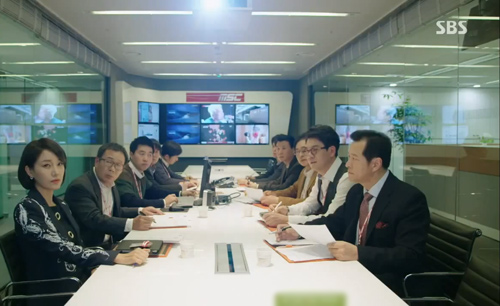 hai "ong lon" truyen hinh do khong gian khung trong "pinocchio" - 4