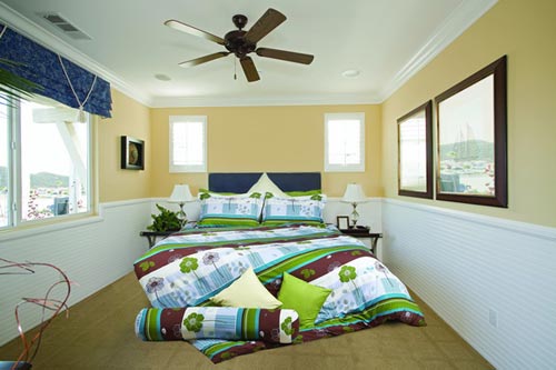 Giường ngủ ngập tràn hoa cỏ - 1