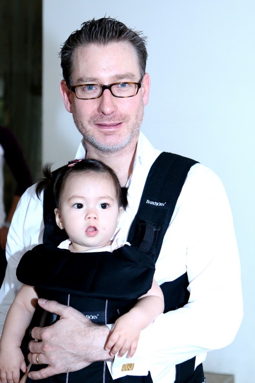 doan trang bi "lu mo" vi ve dep lai tay cua con gai - 3