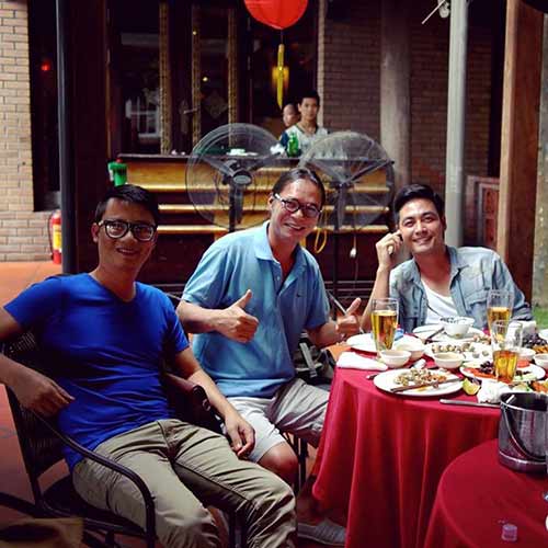 tran luc tung clip tu quay con trai che nhac hoang bach - 3
