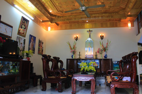 gia dinh viet dam ap don giang sinh tai ngoai o ha noi - 10