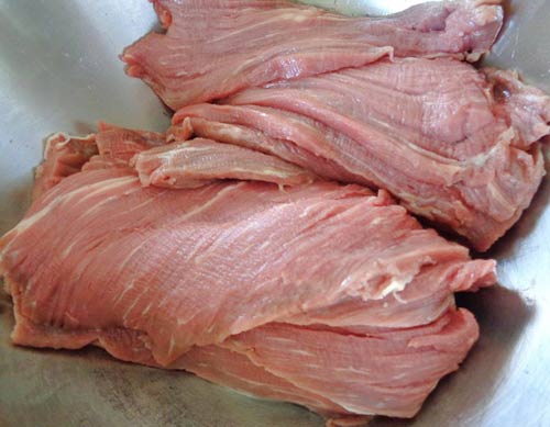Cách làm thịt lợn giả bò khô miếng hoặc sợi đơn giản tại nhà