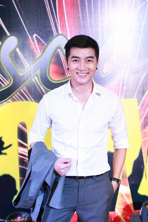 huong giang idol ngai ngung khi duoc ban trai viet kieu hon - 11