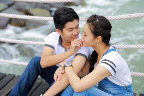 chong nhat kim anh mac vay cau hon vo - 7
