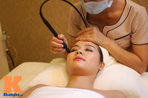 'dot nhap' cac spa xem sao viet di lam dep cuoi nam - 4
