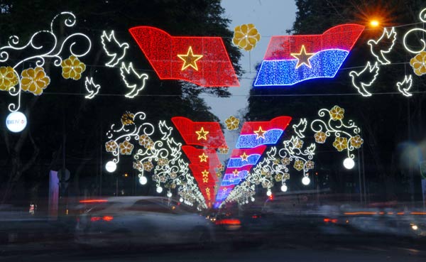 tp.hcm “kinh do anh sang” chao nam moi 2015 - 7