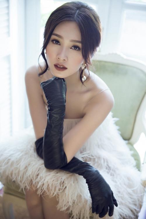 sau dang quang, loat hoa hau viet nang hang nhan sac, sang trang cuoc doi - 10