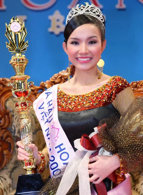 sau dang quang, loat hoa hau viet nang hang nhan sac, sang trang cuoc doi - 15