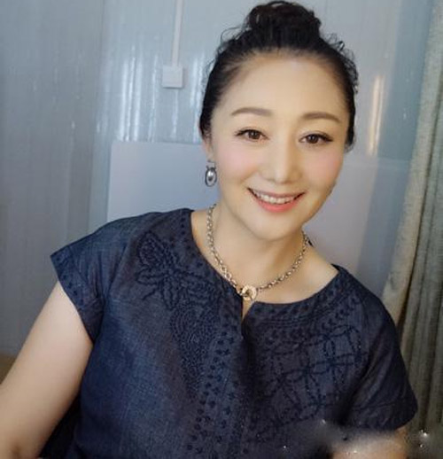phan doi cua 2 phi tan quyen luc nhat hoan chau cach cach - 6