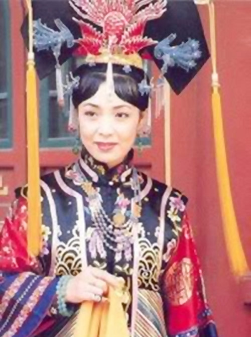 phan doi cua 2 phi tan quyen luc nhat hoan chau cach cach - 15