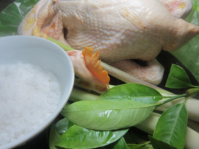 4 cach luoc ga khong can nuoc ma van thom ngon hoan hao - 1