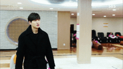 huyen thoai bien xanh tap 11: vi yeu, lee min ho san long lam tro "sieu lay" the nay! - 3