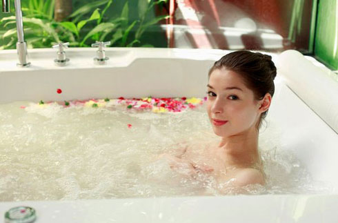 Tạo sữa tắm từ sữa tươi và mật ong - 1