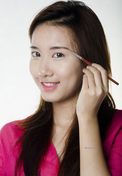 Trang điểm cho khuôn mặt tròn - 5