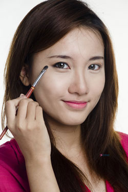 Trang điểm cho khuôn mặt tròn - 7