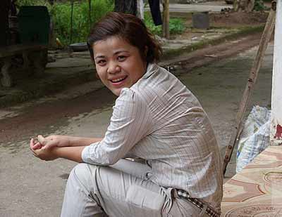 Chị em "tám" chuyện cô đơn - 4