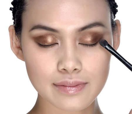 Trang điểm mắt khói xám ban ngày - 4