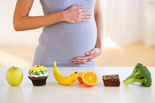 Hỗn hợp sữa chua, ngũ cốc, đào tốt cho bà bầu - 1