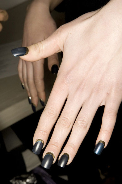 Những màu nail sống động - 2
