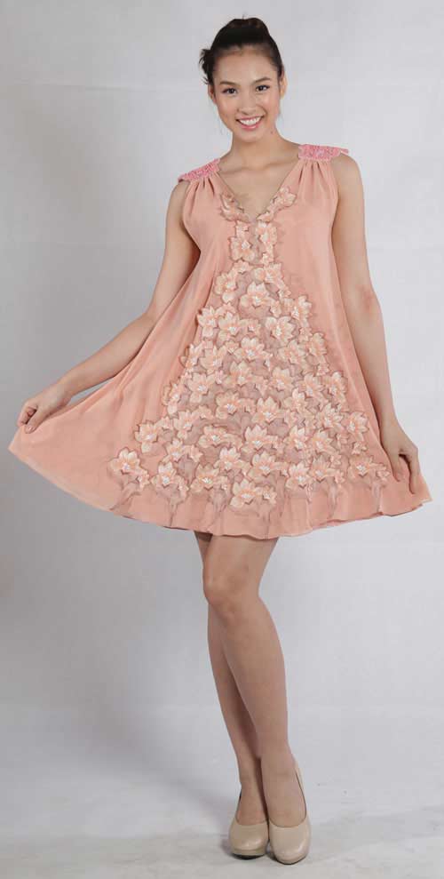 Diện váy xòe tung tăng ngày xuân - 1