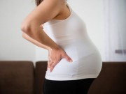 10 cách giúp mẹ hết ngay đau lưng khi mang bầu