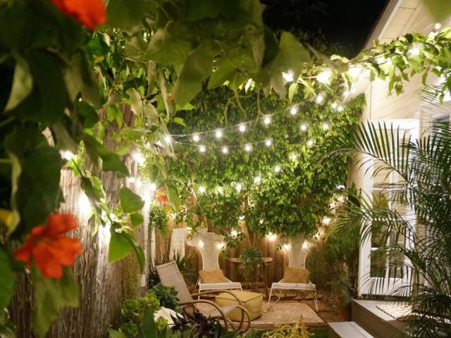 Rực rỡ đám cưới tại nhà 33m2 của cặp đôi yêu nhau 6 năm