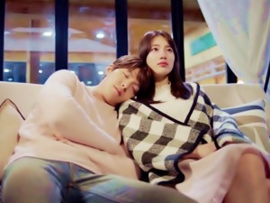 Yêu không kiểm soát tập cuối: Đắng lòng với hình ảnh sau cùng của Kim Woo Bin - Suzy