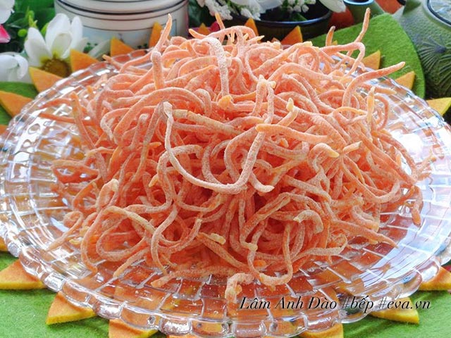 Mứt cà rốt sợi ngọt thơm ngày Tết