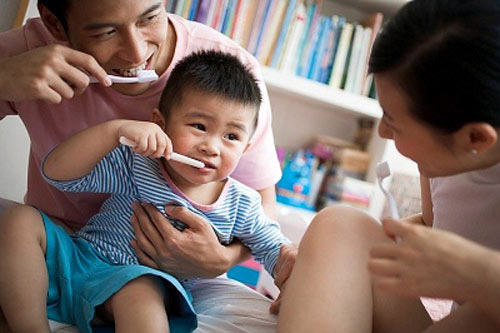 canh giac 7 loai thuc pham gay sau rang o tre - 1