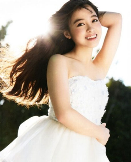 Cô dâu Nhật Bản 16 tuổi xinh đẹp gây 'sốt' mạng