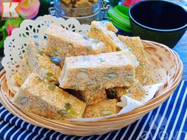 Cách làm kẹo vừng dẻo đãi khách ngày Tết