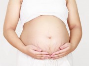 4 thay đổi ở da mẹ nào cũng khiếp sợ khi mang bầu