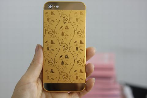 99 chiếc iPhone 5S mạ vàng thật made in Việt Nam