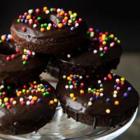 Bánh donut chocolate siêu hấp dẫn