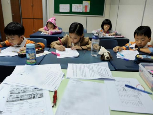 Singapore: Thuê gia sư 5 triệu đồng/giờ giải bài tập cho con